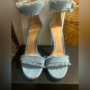 Gianvito Rossi Denim Pump